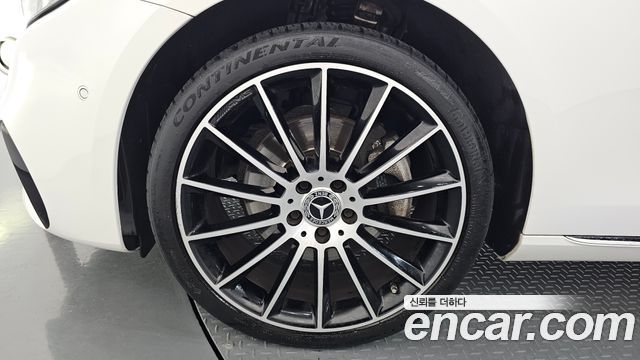 Mercedes-Benz E-Class E220d 4MATIC Exclusive