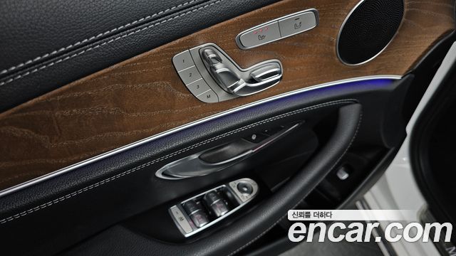 Mercedes-Benz E-Class E220d 4MATIC Exclusive