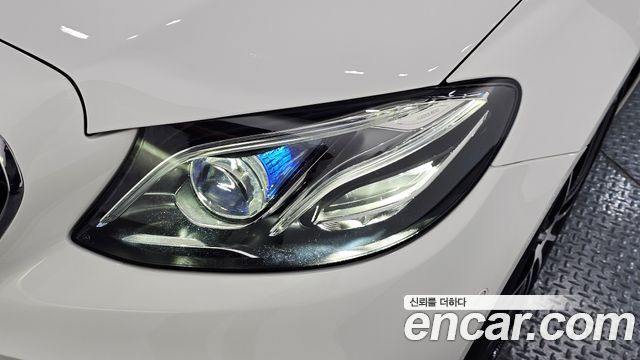 Mercedes-Benz E-Class E220d 4MATIC Exclusive