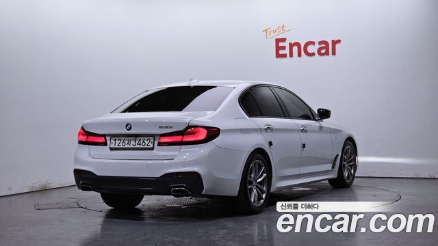 BMW 5-Series 530i M Sport Package Plus