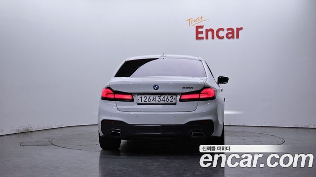 BMW 5-Series 530i M Sport Package Plus