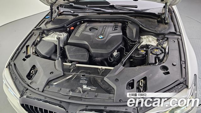 BMW 5-Series 530i M Sport Package Plus
