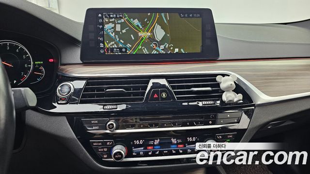 BMW 5-Series 530i M Sport Package Plus