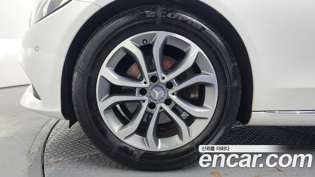 Mercedes-Benz C-Class C220 d Avantgarde