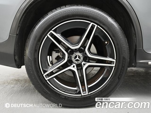 Mercedes-Benz GLC-Class GLC300 4MATIC Premium Coupe