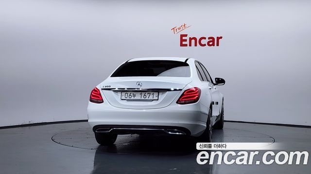 Mercedes-Benz C-Class C200