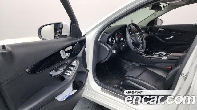 Mercedes-Benz C-Class C200