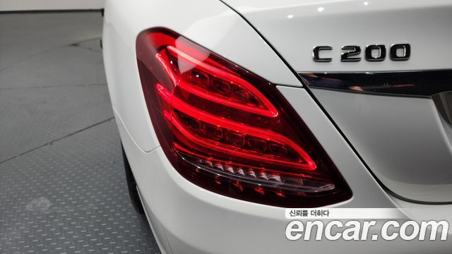 Mercedes-Benz C-Class C200