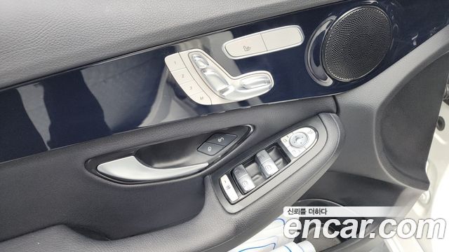 Mercedes-Benz C-Class C200