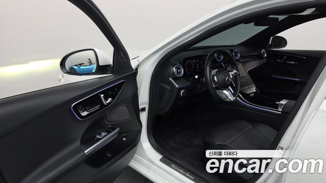 Mercedes-Benz C-Class C200 4MATIC Avantgarde