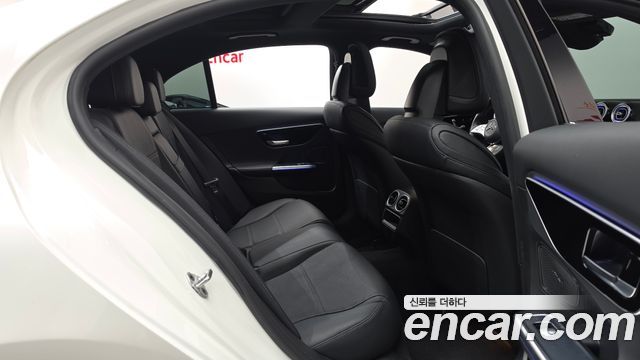 Mercedes-Benz C-Class C200 4MATIC Avantgarde