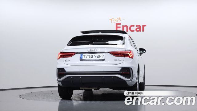 Audi Q3 35 TDI Premium Sportback