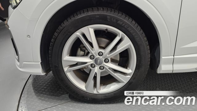 Audi Q3 35 TDI Premium Sportback