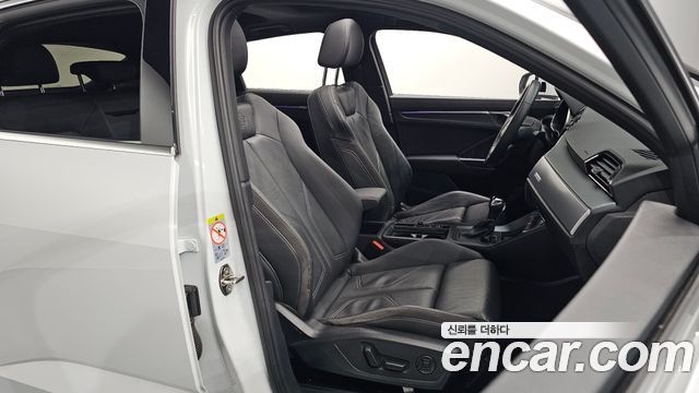 Audi Q3 35 TDI Premium Sportback