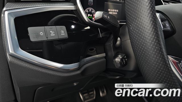 Audi Q3 35 TDI Premium Sportback