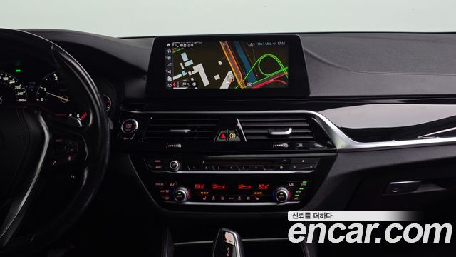 BMW 5-Series 520d Luxury Special Edition
