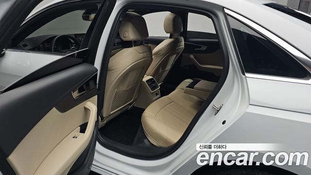 Audi A4 40 TFSI Premium