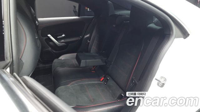 Mercedes-Benz CLA-Class CLA250 4MATIC