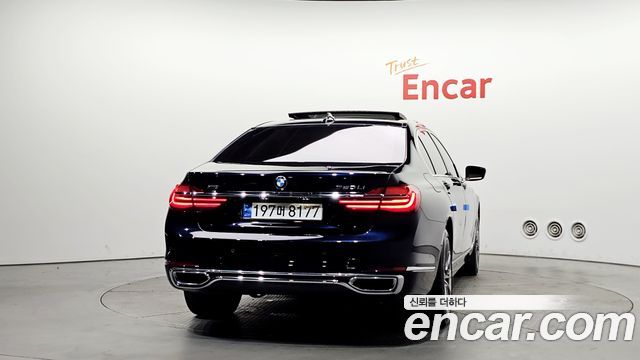 BMW 7-Series 750Li xDrive Vision 100 Edition