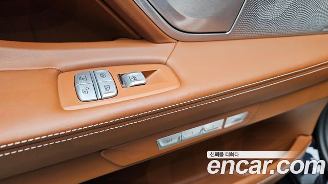 BMW 7-Series 750Li xDrive Vision 100 Edition
