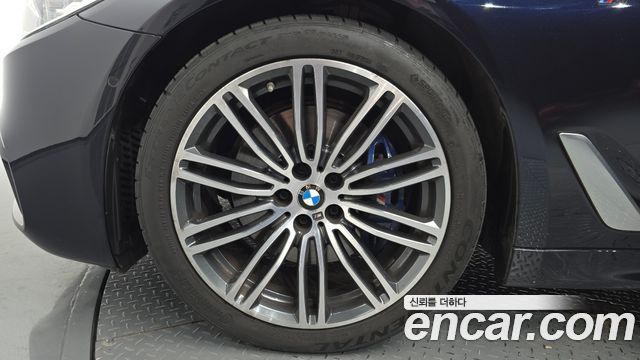 BMW 5-Series 530i M Sport Package Plus
