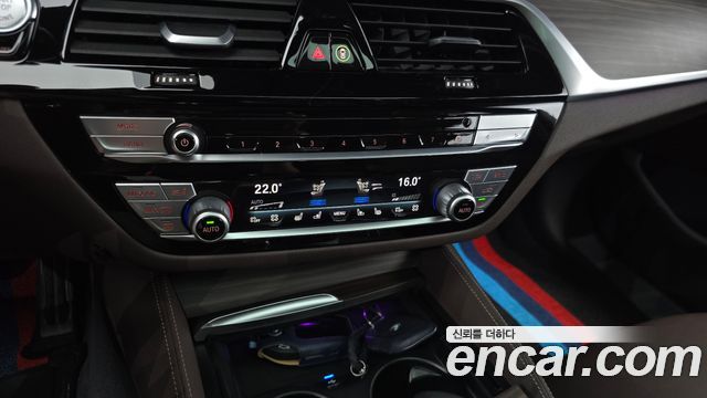 BMW 5-Series 530i M Sport Package Plus