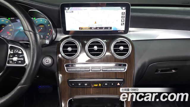 Mercedes-Benz GLC-Class GLC300 4MATIC