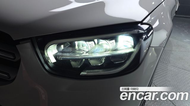 Mercedes-Benz GLC-Class GLC300 4MATIC