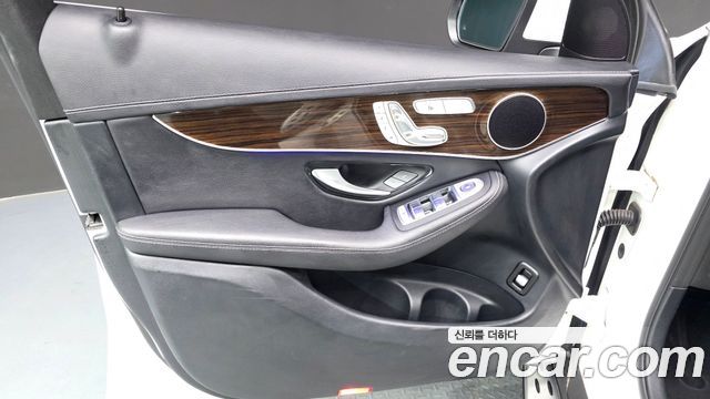 Mercedes-Benz GLC-Class GLC300 4MATIC