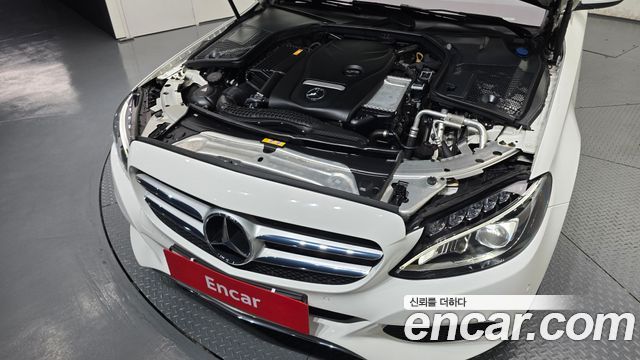 Mercedes-Benz C-Class C200 Avantgarde