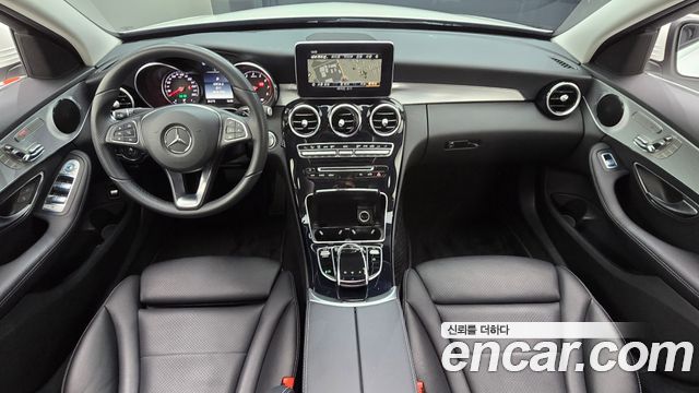 Mercedes-Benz C-Class C200 Avantgarde