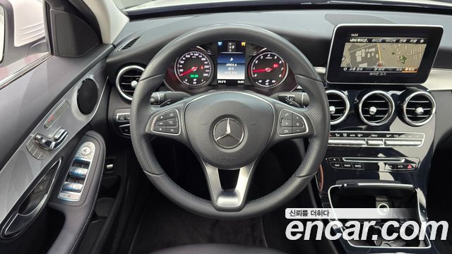 Mercedes-Benz C-Class C200 Avantgarde
