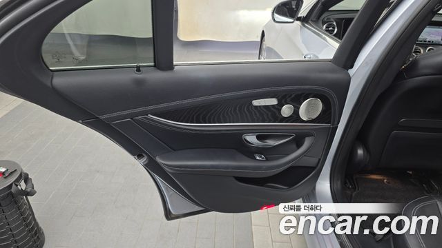 Mercedes-Benz E-Class E220d 4MATIC AMG Line