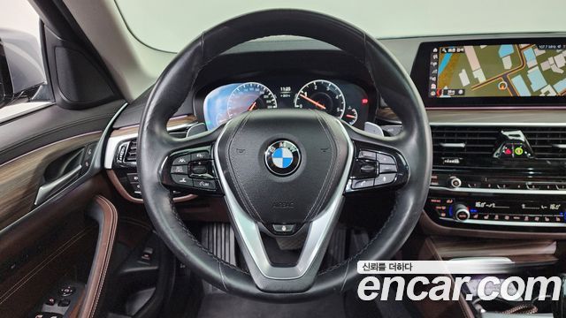BMW 5-Series 520d Luxury Plus