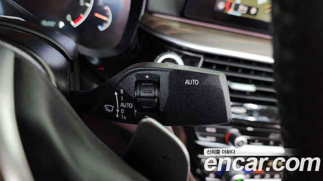 BMW 5-Series 520d Luxury Plus