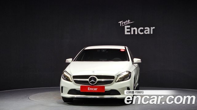 Mercedes-Benz A-Class A200