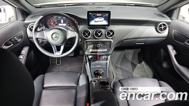 Mercedes-Benz A-Class A200
