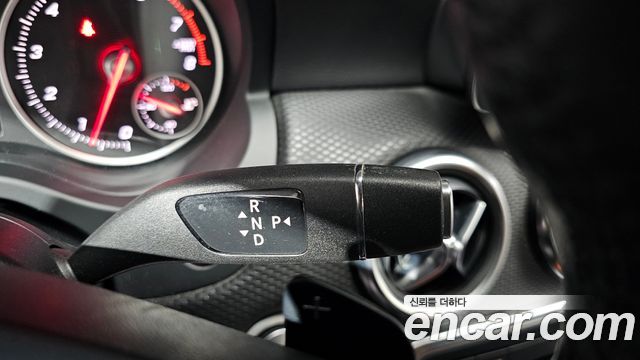 Mercedes-Benz A-Class A200