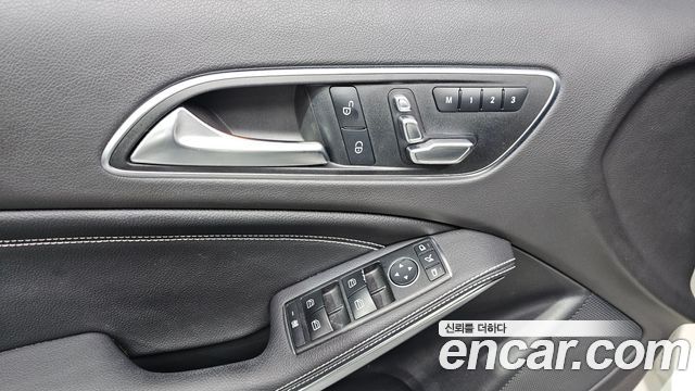 Mercedes-Benz A-Class A200