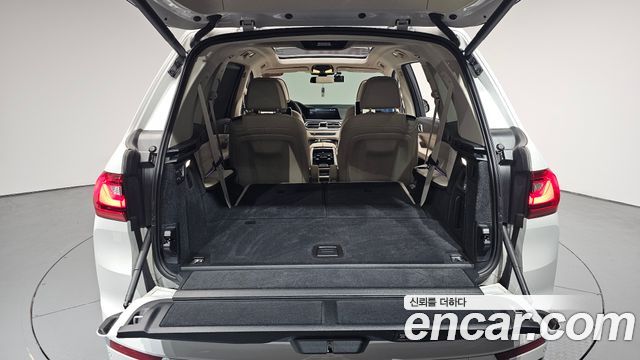 BMW X7 xDrive 40i Design Pure Excellence 6-Seater