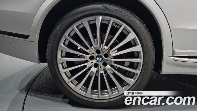 BMW X7 xDrive 40i Design Pure Excellence 6-Seater