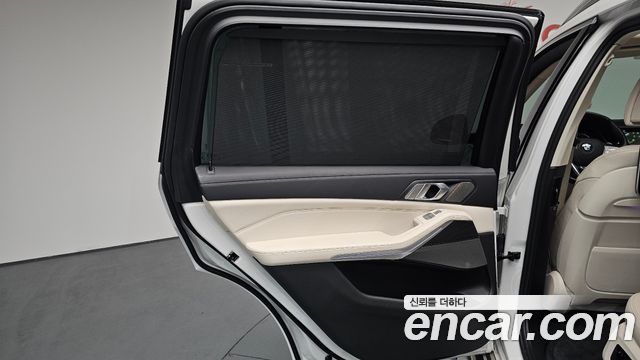 BMW X7 xDrive 40i Design Pure Excellence 6-Seater
