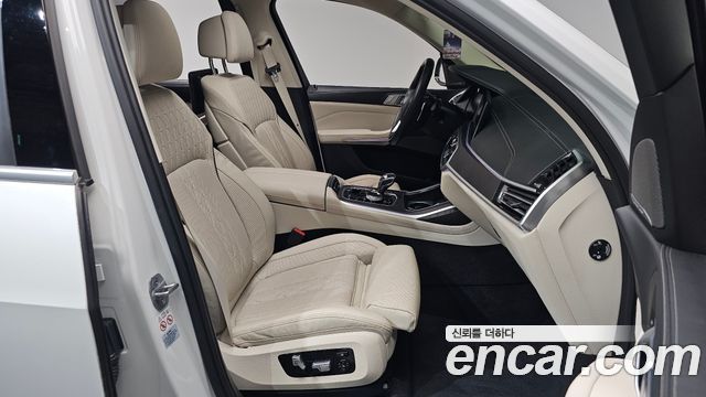BMW X7 xDrive 40i Design Pure Excellence 6-Seater