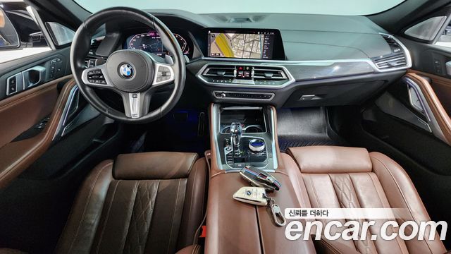 BMW X6 M50i