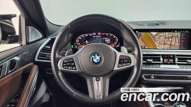 BMW X6 M50i