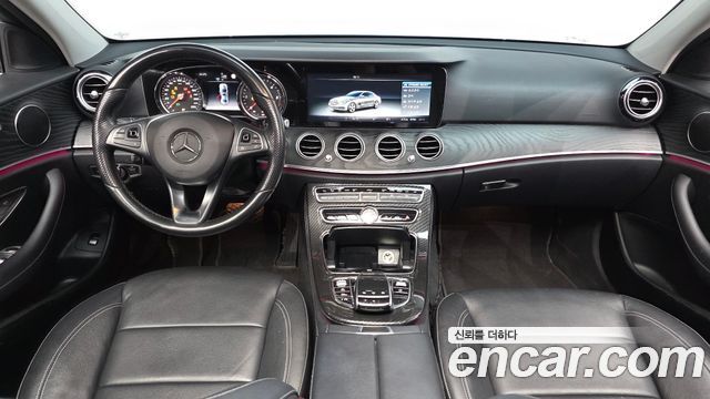 Mercedes-Benz E-Class E220d Avantgarde