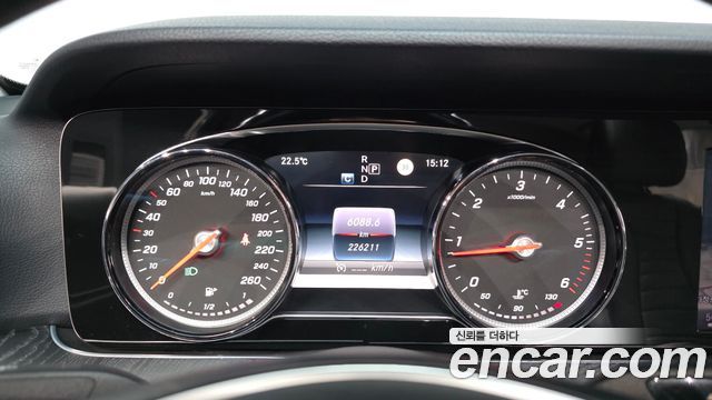 Mercedes-Benz E-Class E220d Avantgarde