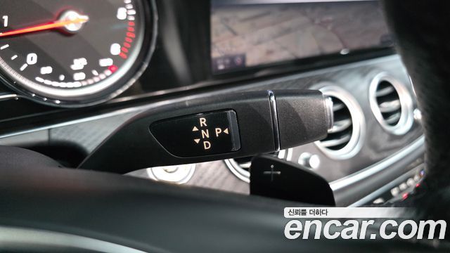 Mercedes-Benz E-Class E220d Avantgarde