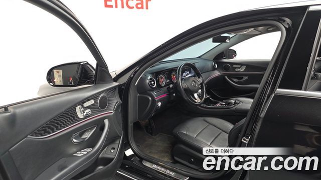 Mercedes-Benz E-Class E220d Avantgarde