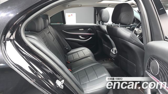 Mercedes-Benz E-Class E220d Avantgarde